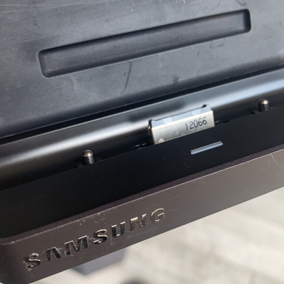 SAMSUNG Slate PC Dock (AA-RD5NDOC) - TESTED, NO POWER CABLE - Picture 8 of 11